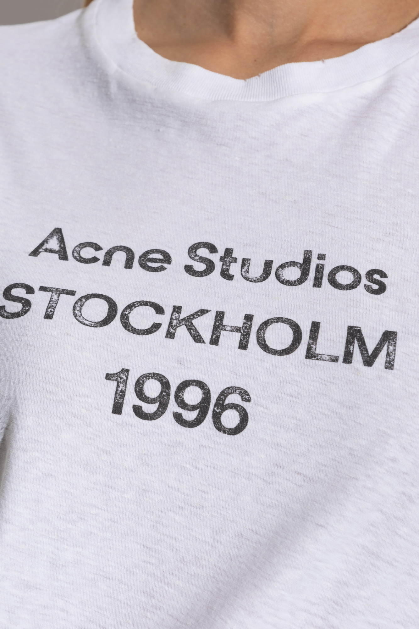 Acne Studios ロコTシャツ CL0397 AEG Acne Studios - Logo T-shirt - Off white